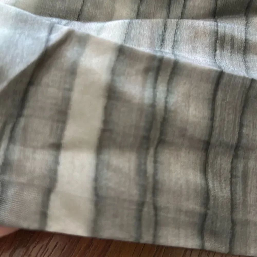 Champs Elysee Paris scarf Gray watercolor 100% silk - Picture 4 of 5